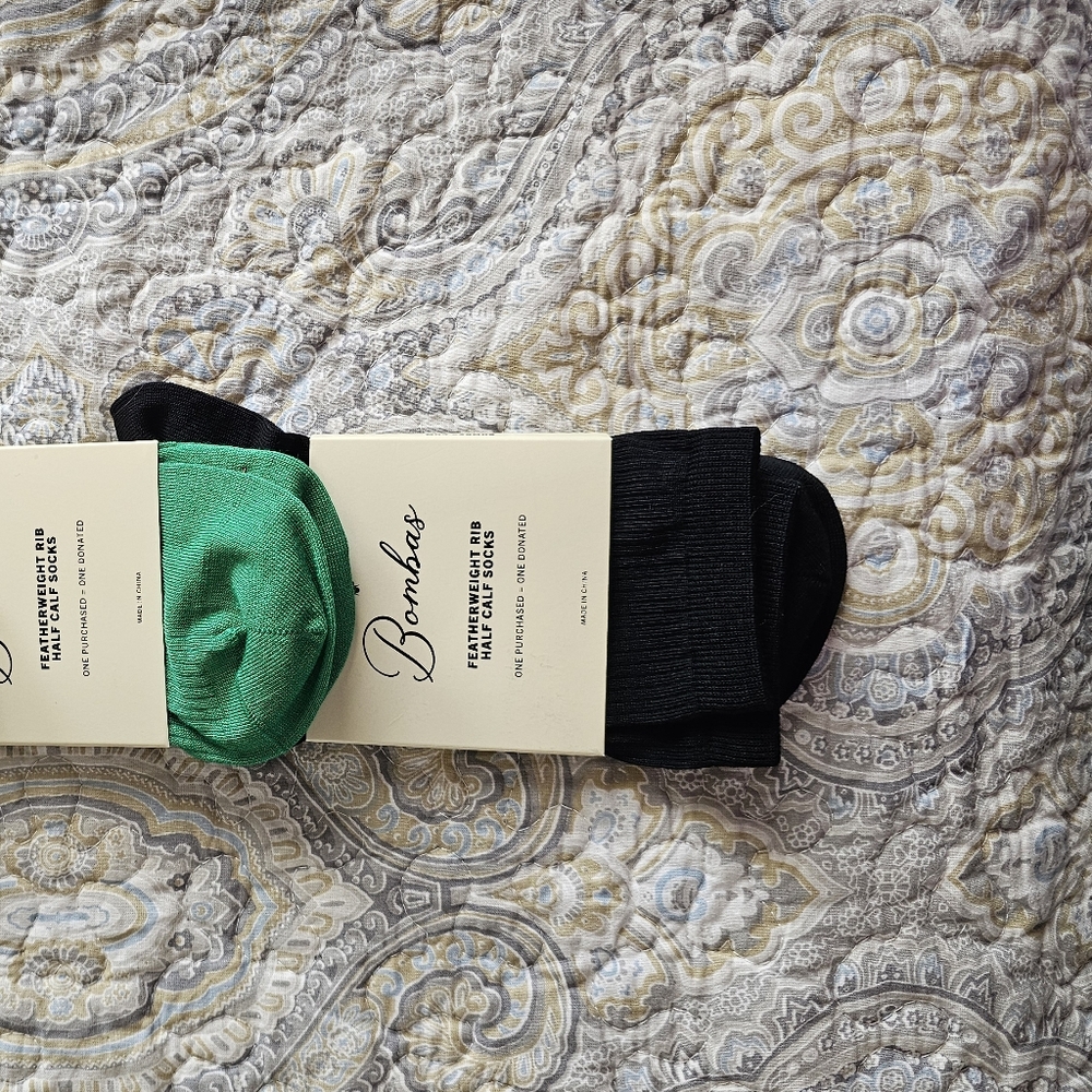 Bombas Women's Lightweight Rib Crew Socks - Black Or Green